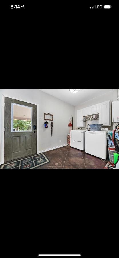 Little House On The Corner Apartment ลิฟวิงสตัน ภายนอก รูปภาพ